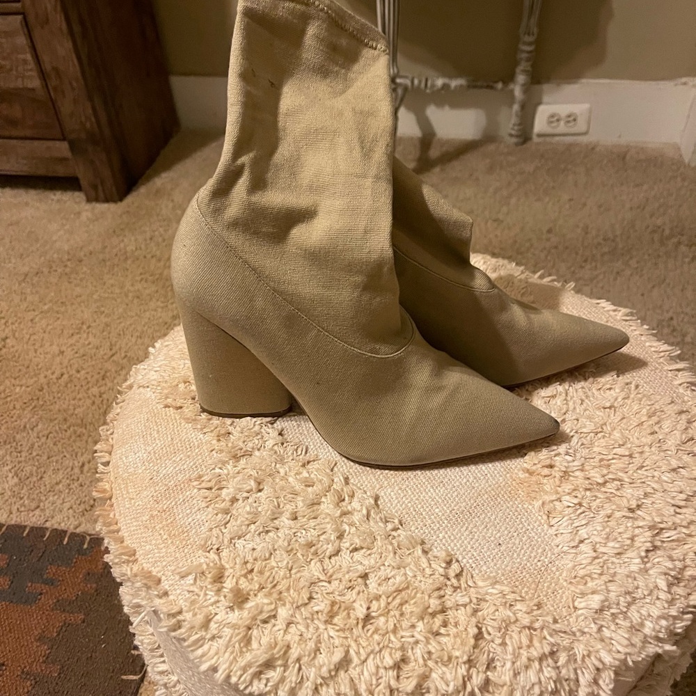 Yeezy season 7 tan canvas sock boot